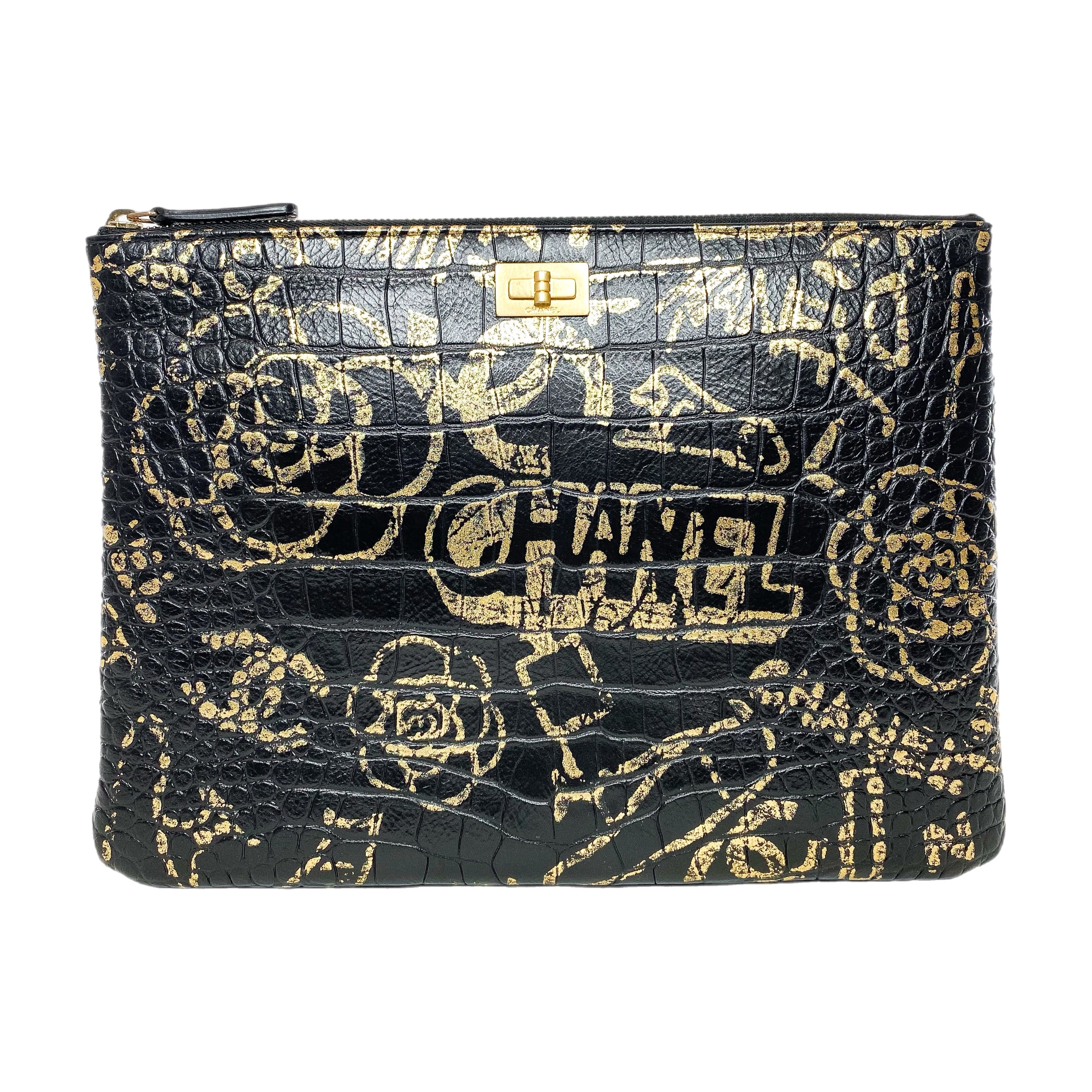 Chanel Black Gold Crocodile Embossed Calfskin Graffiti 2.55 Medium Cocodile Reissue Cosmetic Case