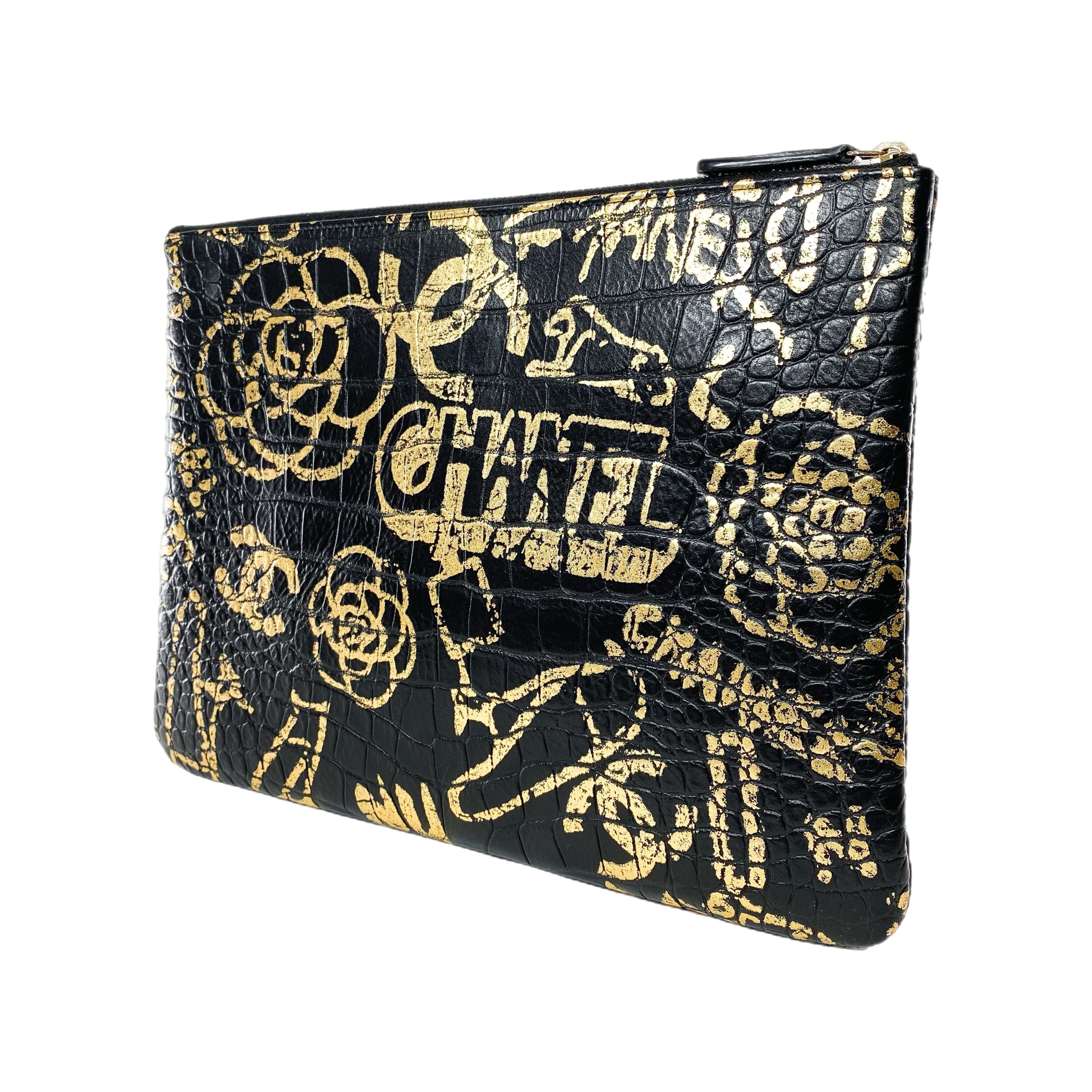 Chanel Black Gold Crocodile Embossed Calfskin Graffiti 2.55 Medium Cocodile Reissue Cosmetic Case