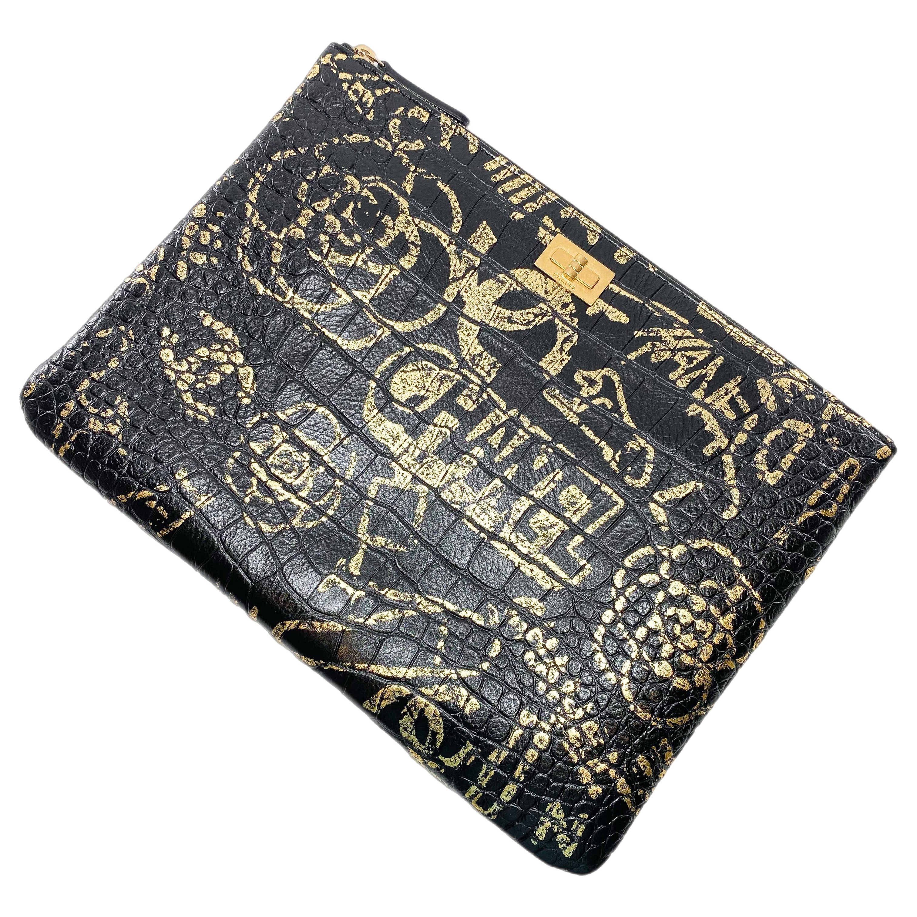 Chanel Black Gold Crocodile Embossed Calfskin Graffiti 2.55 Medium Cocodile Reissue Cosmetic Case