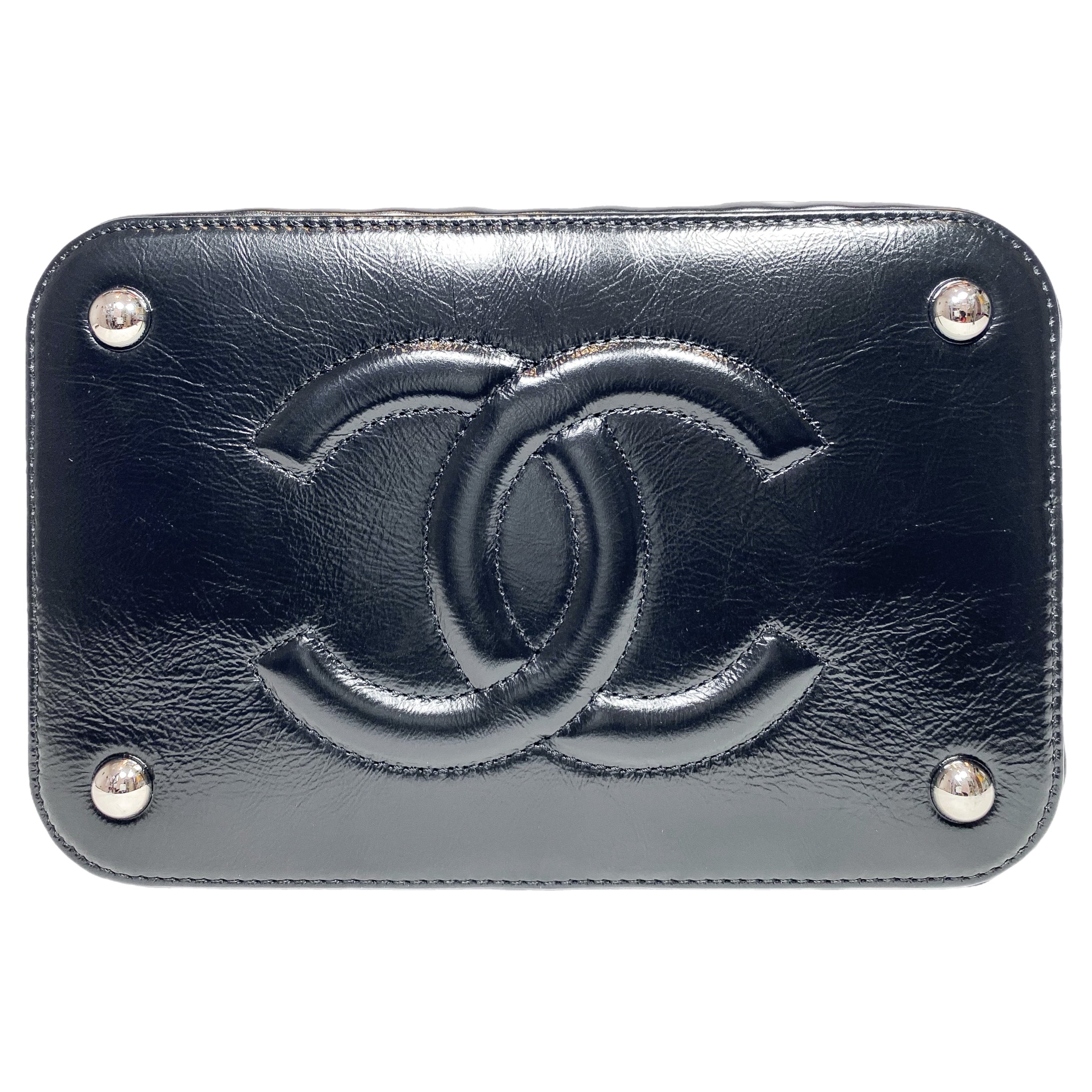 Chanel Beige Black Glazed Calfskin Raffia Take Away Vanity Case