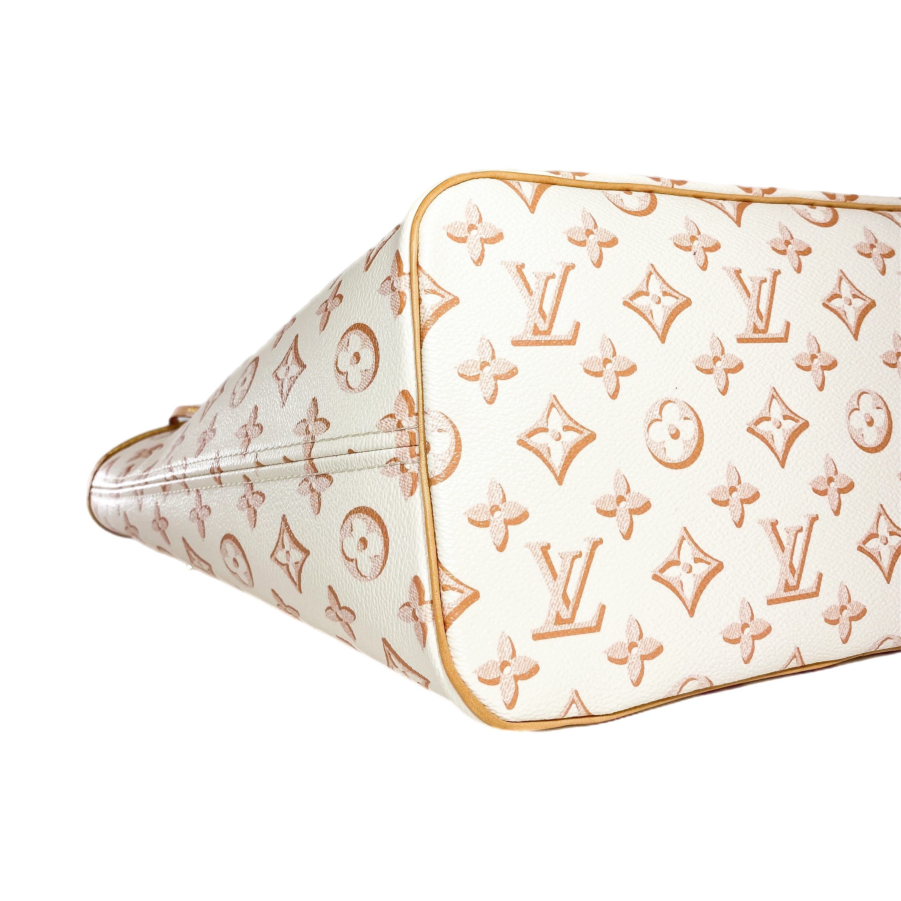 Louis Vuitton Beige Clair Fall for You Monogram Neverfull Tote