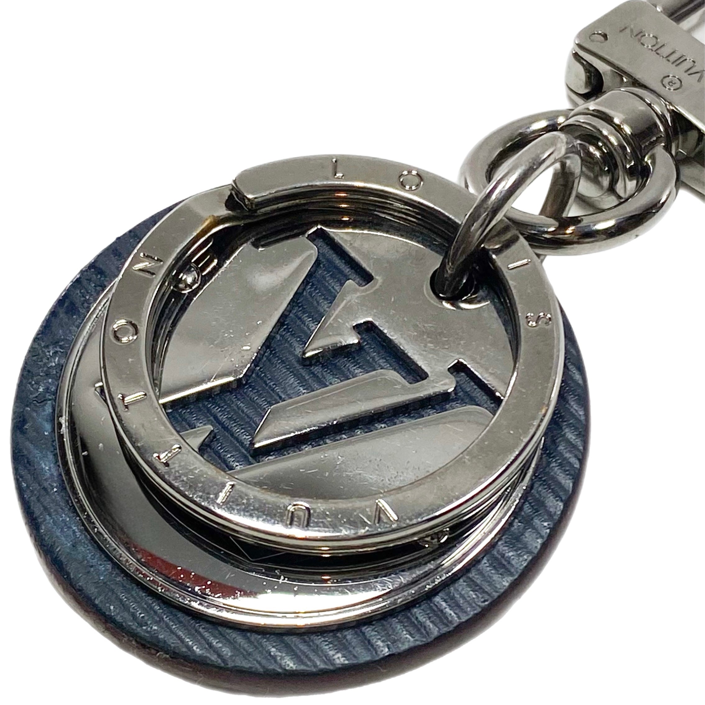 Pre-Owned Louis Vuitton Initial Key Chain M65071 Keyring (Silver) (Good) 