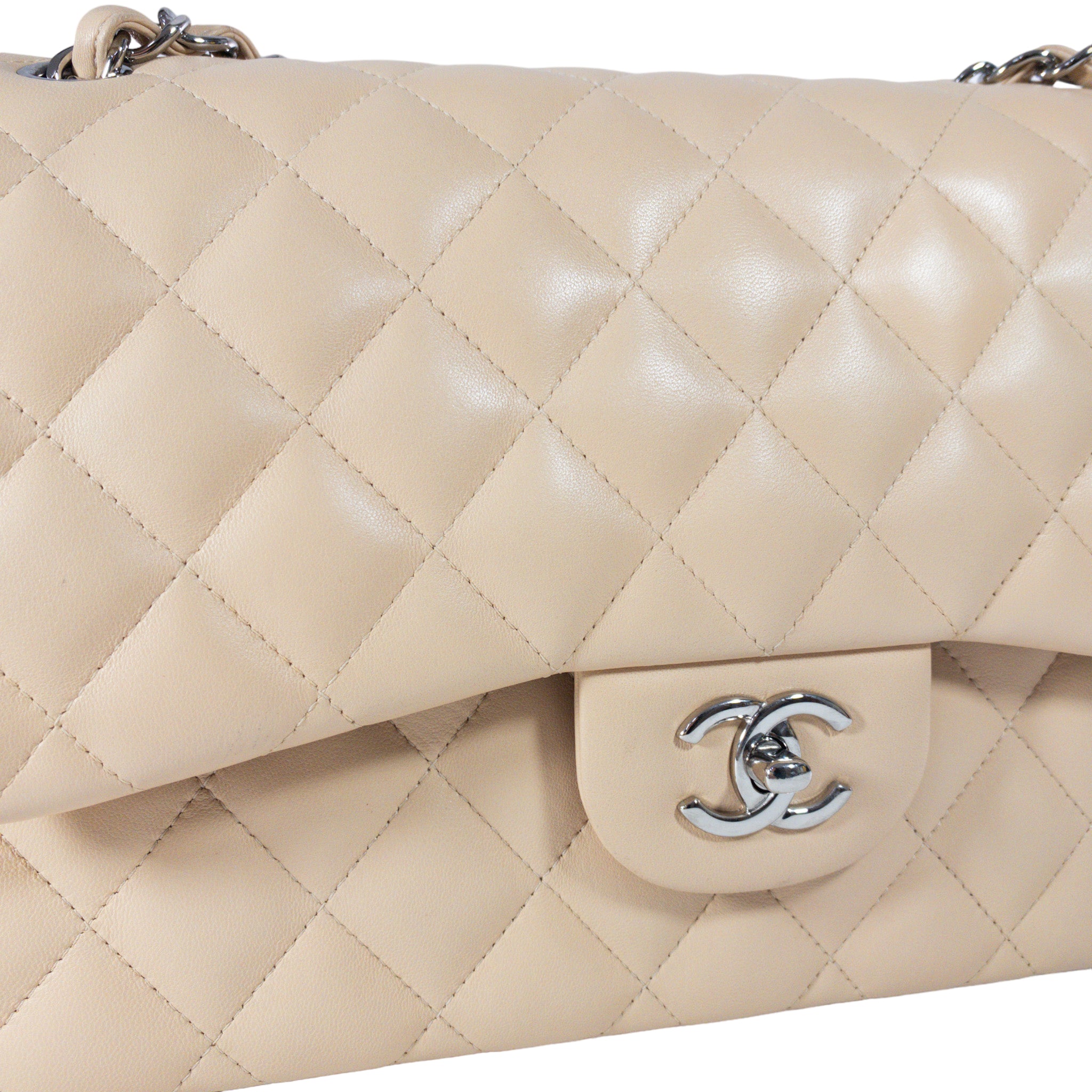 Chanel jumbo beige lambskin hot sale