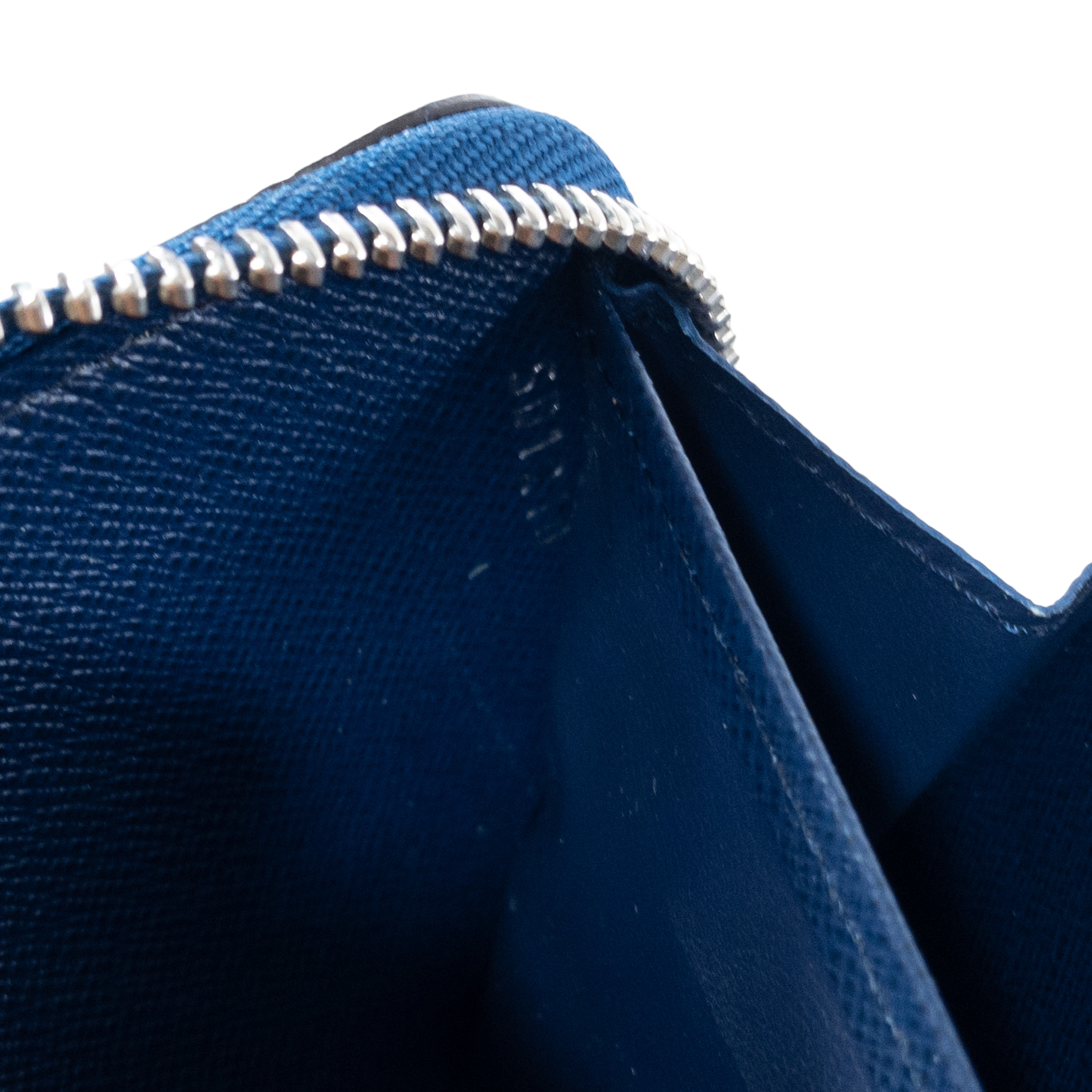Louis Vuitton Monogram Giant Escale Long Zippy Wallet. Made in Spain. Date  code: GI2200