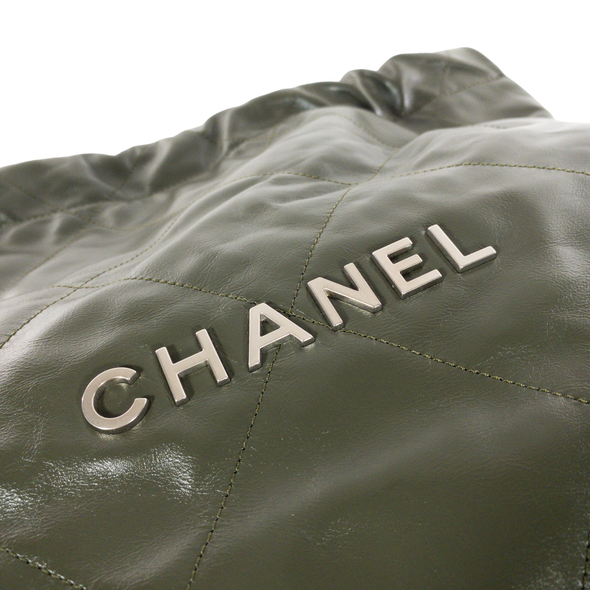 CHANEL 22C small green hobo bag 代客收綠色小號hobo